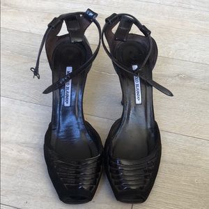 Manolo Blahnik Peep Toe Brown Pumps